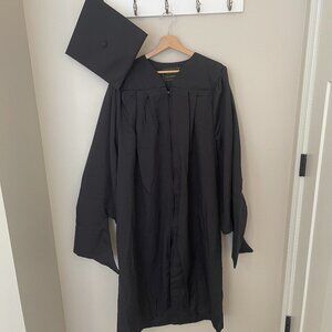 Graduation Cap & Gown | Master's Degree | Matte Black | For 5'6" to 5'8"